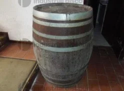1#8849 Arredi ed attrezzature per ristorazione