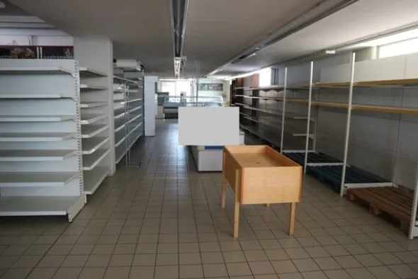 1#7252 Arredi ed attrezzature per supermercato