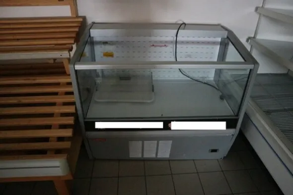 1#7252 Arredi ed attrezzature per supermercato
