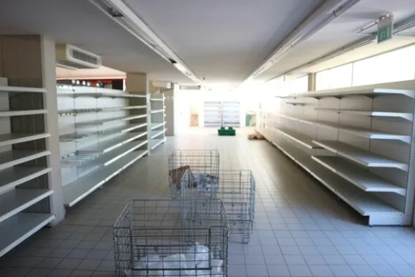 1#7252 Arredi ed attrezzature per supermercato