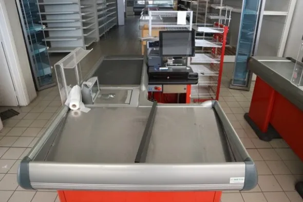 1#7252 Arredi ed attrezzature per supermercato