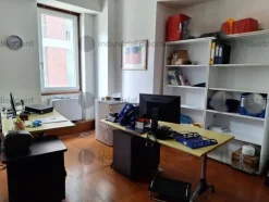 1#9493 Arredi ed attrezzature ufficio