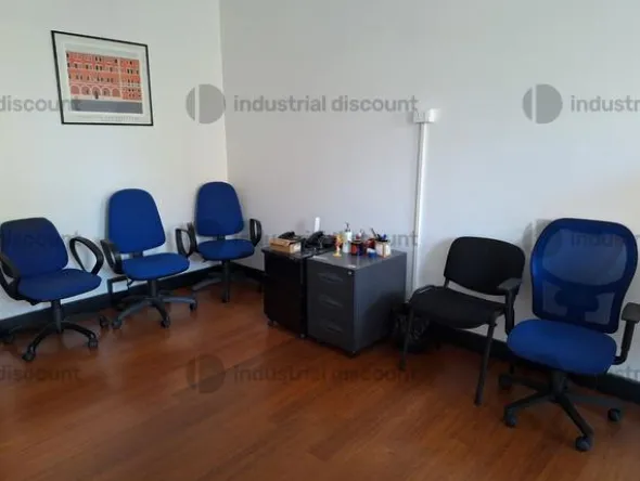 1#9493 Arredi ed attrezzature ufficio