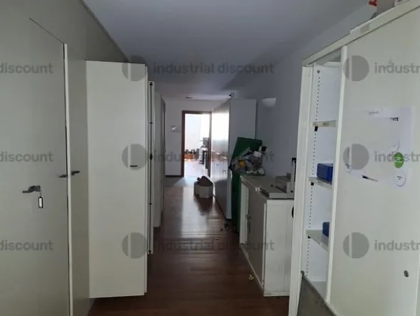 1#9493 Arredi ed attrezzature ufficio