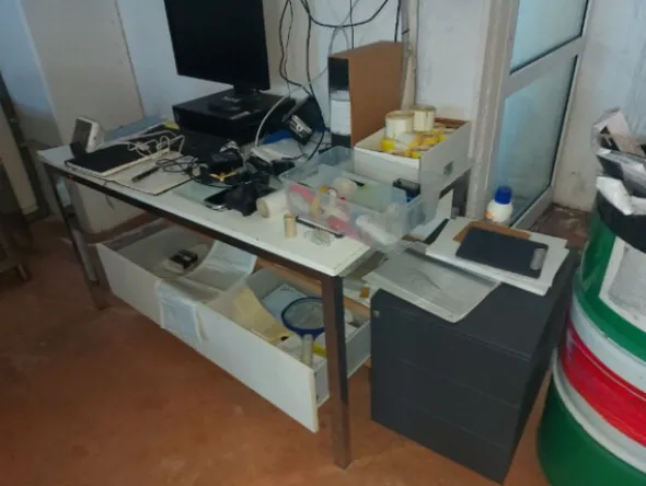 1#8503 Arredi ed attrezzature varie per attivita' commerciale