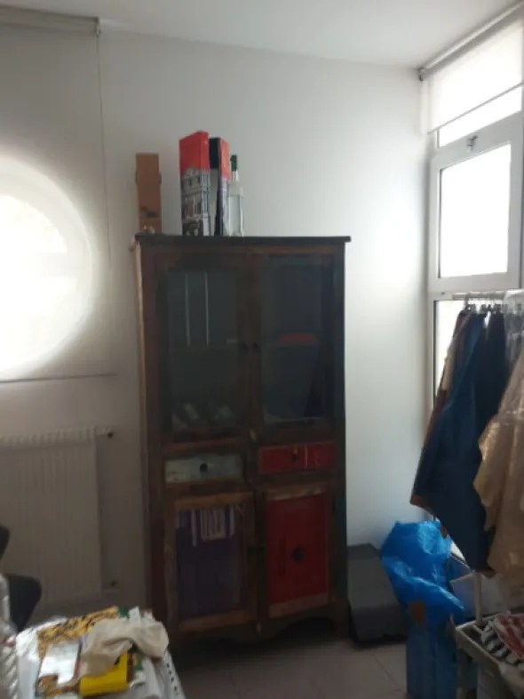 1#8503 Arredi ed attrezzature varie per attivita' commerciale