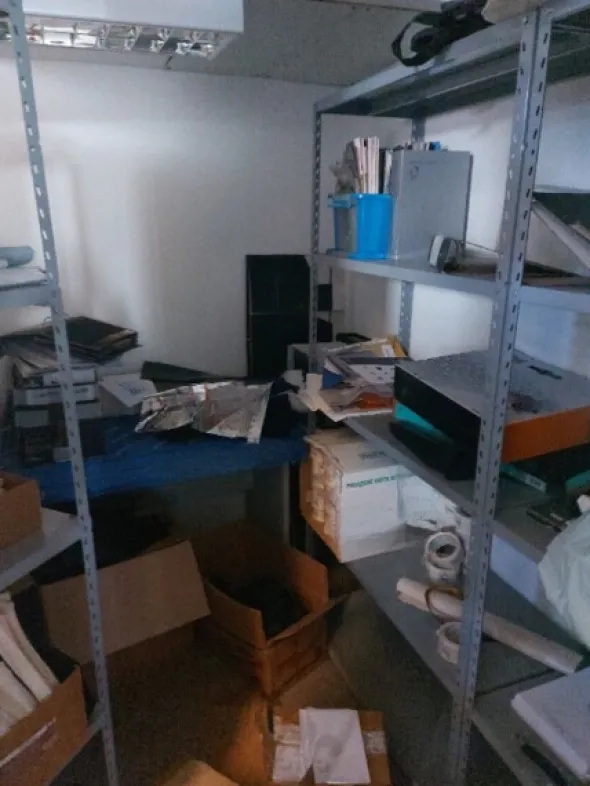 1#8503 Arredi ed attrezzature varie per attivita' commerciale