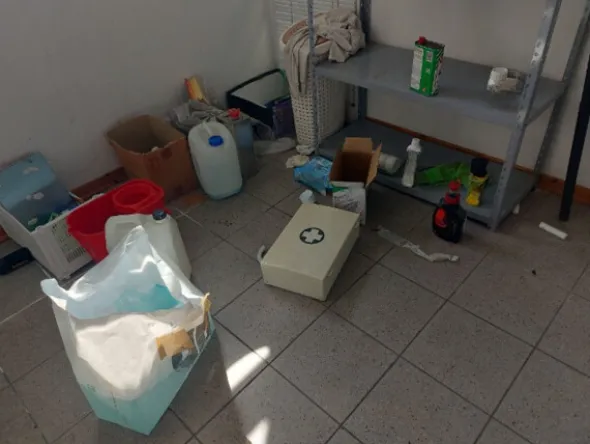 1#8503 Arredi ed attrezzature varie per attivita' commerciale