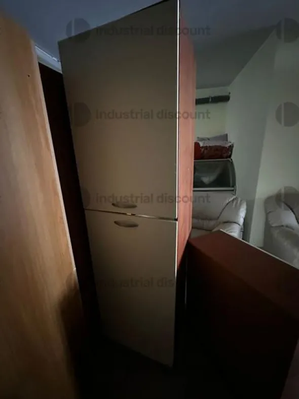 1#10253 Arredi elettrodomestici e climatizzatori