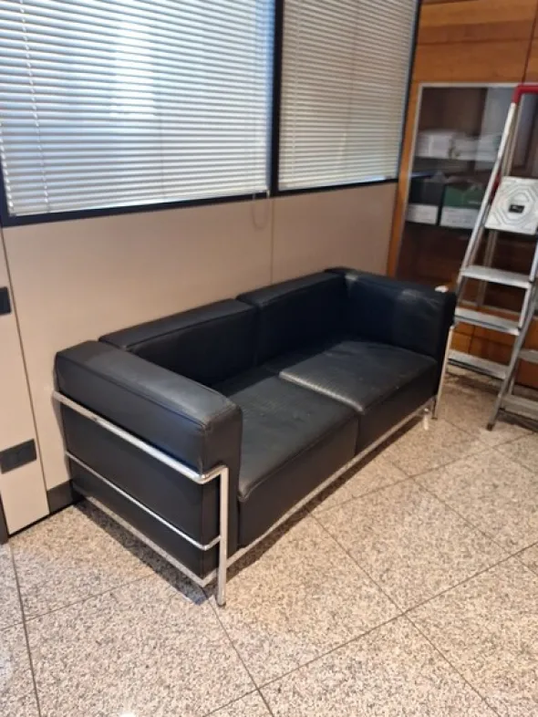 1#8510 Arredi e macchine elettroniche da ufficio