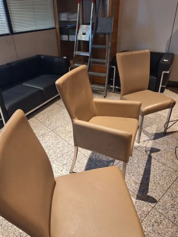 1#8510 Arredi e macchine elettroniche da ufficio