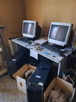 1#8510 Arredi e macchine elettroniche da ufficio