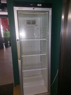 1#8457 Arredi macchine e attrezzature per ristorazione