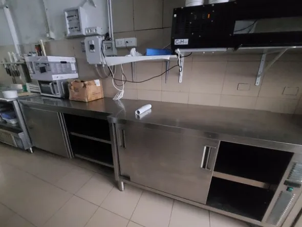 1#8457 Arredi macchine e attrezzature per ristorazione