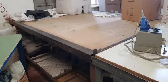 17#4206 Arredi per laboratorio cucito