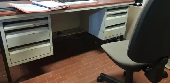 17#4206 Arredi per laboratorio cucito