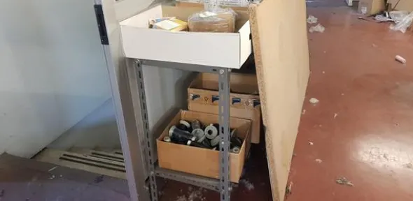 17#4206 Arredi per laboratorio cucito