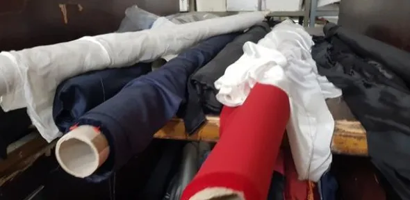 17#4206 Arredi per laboratorio cucito