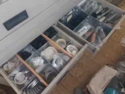 2#7907 Arredi per negozio ed elettrodomestici