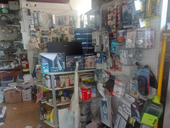 2#7907 Arredi per negozio ed elettrodomestici