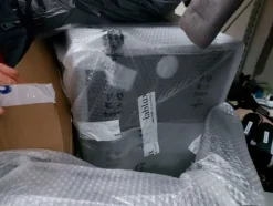 1#8119 Arredi per ufficio e negozio