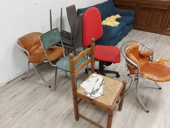 10#8011 Arredi per ufficio e spogliatoi