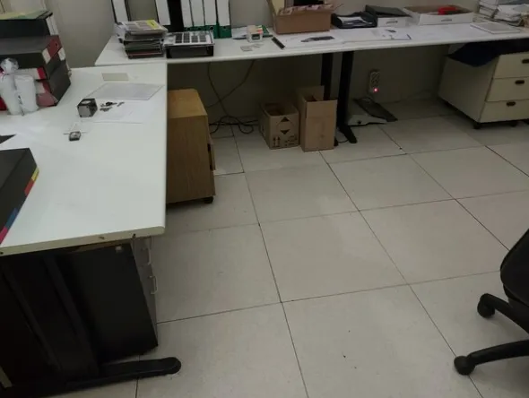 102#7922 Arredi ufficio