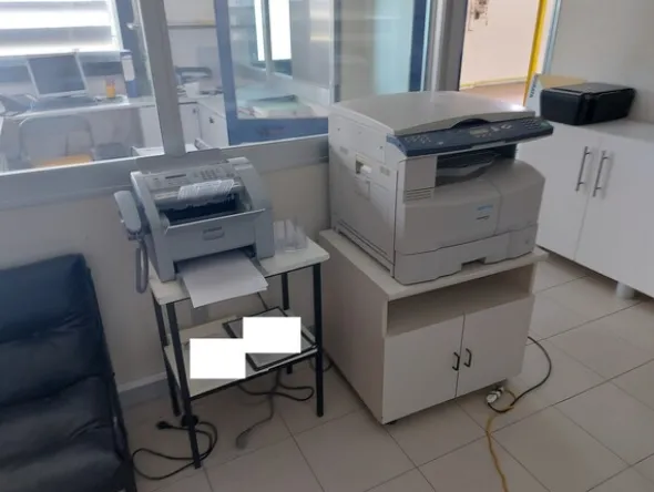 3#7700 Arredi ufficio e infissi