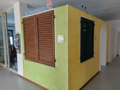 3#7700 Arredi ufficio e infissi