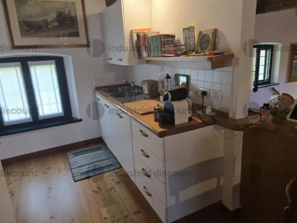 1#10228 Arredo abitazione
