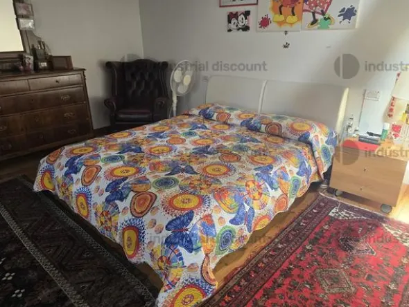 1#10228 Arredo abitazione