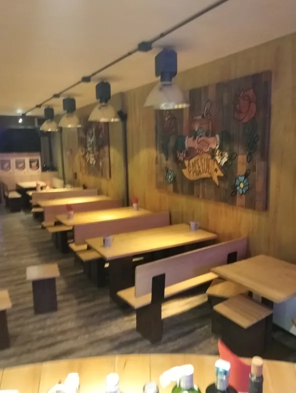 Arredo completo birreria/bar