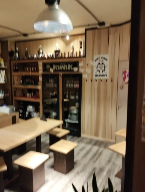 Arredo completo birreria/bar