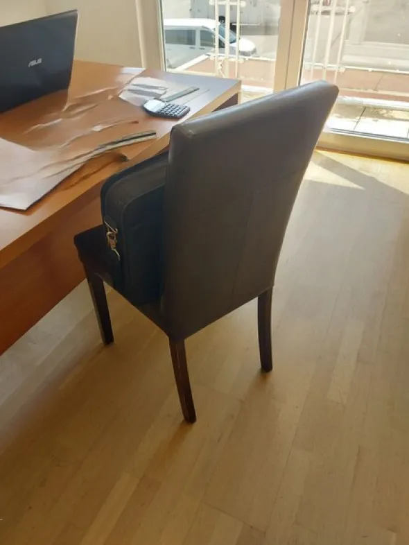2#8602 Arredo da ufficio