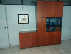 18#8076 Arredo da ufficio ed attrezzature elettroniche