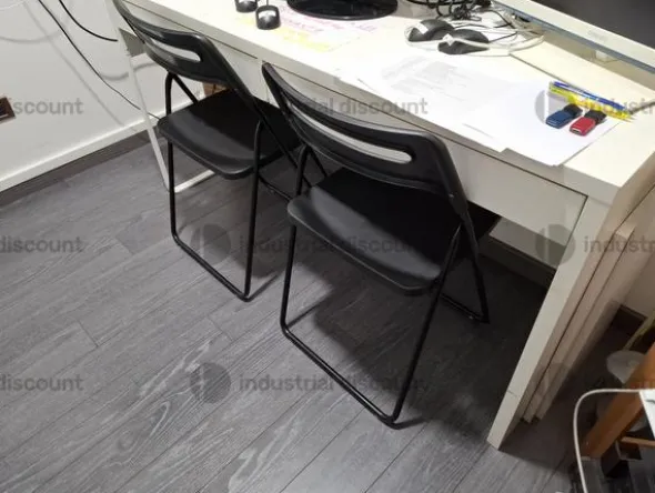 4#8857 Arredo e attrezzatura da ufficio