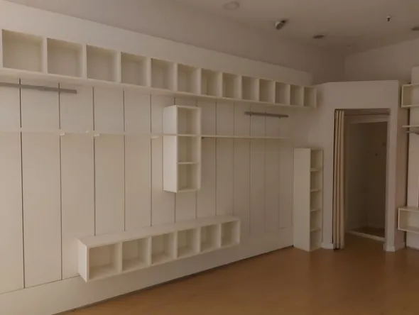 15#7897 Arredo e attrezzature negozio abbigliamento