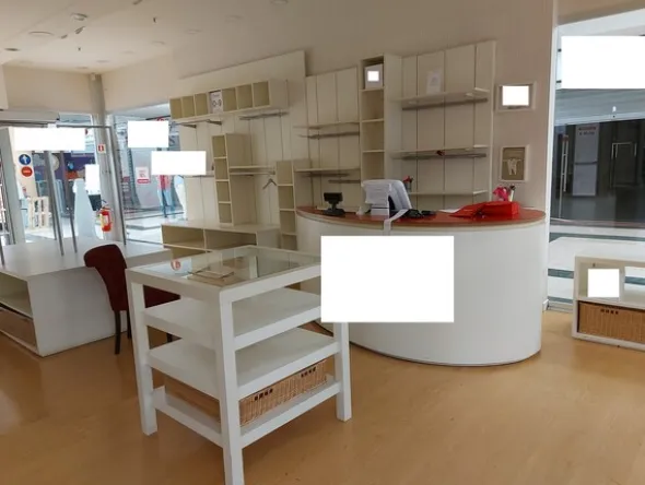 15#7897 Arredo e attrezzature negozio abbigliamento