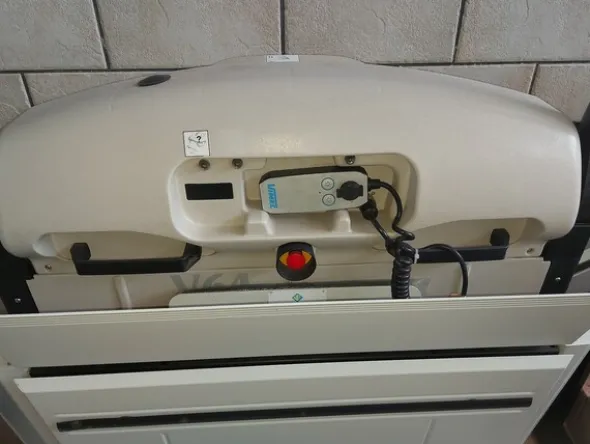 28#7897 Arredo e attrezzature negozio abbigliamento