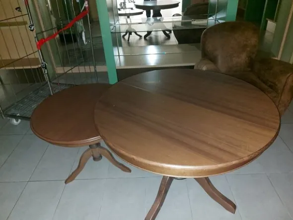 13#7897 Arredo e attrezzature negozio calzature