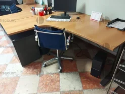 3#8743 Arredo ed attrezzatura da ufficio