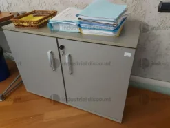 3#8743 Arredo ed attrezzatura da ufficio