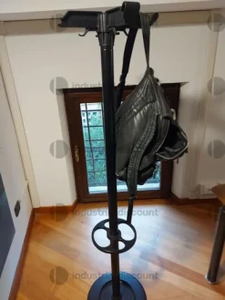 3#8743 Arredo ed attrezzatura da ufficio