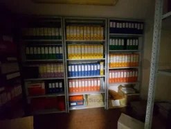 3#8743 Arredo ed attrezzatura da ufficio