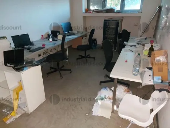 20#9805 Arredo e macchine elettroniche da ufficio