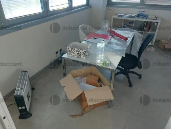 20#9805 Arredo e macchine elettroniche da ufficio