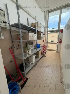45#9470 Arredo negozio per distribuzione di prodotti ortofrutticoli