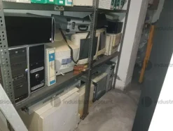 1#9305 Arredo ufficio pc e periferiche