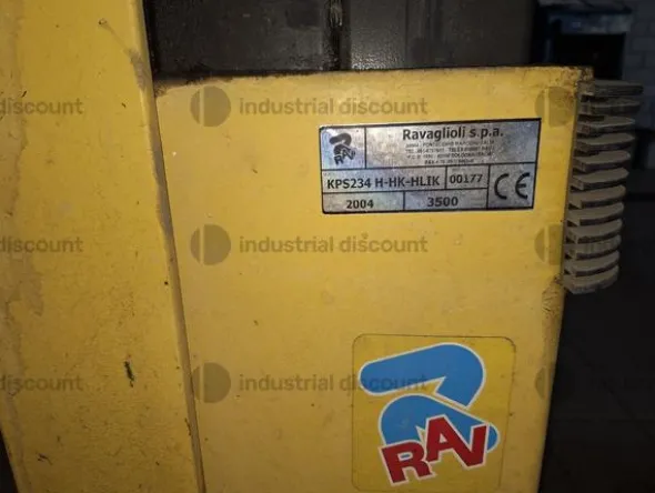 3#9630 Arredo uffici per officina e accettazione officina