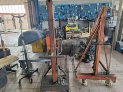 3#9630 Arredo uffici per officina e accettazione officina